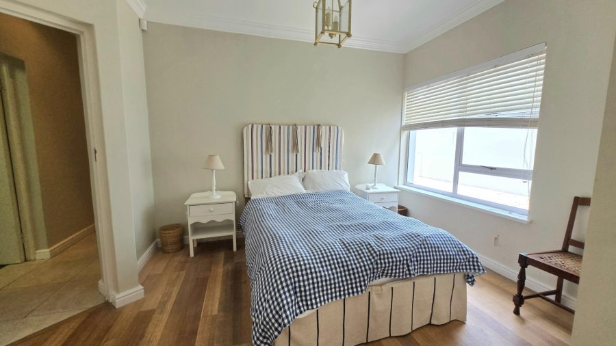 6 Bedroom Property for Sale in Franskraal Western Cape